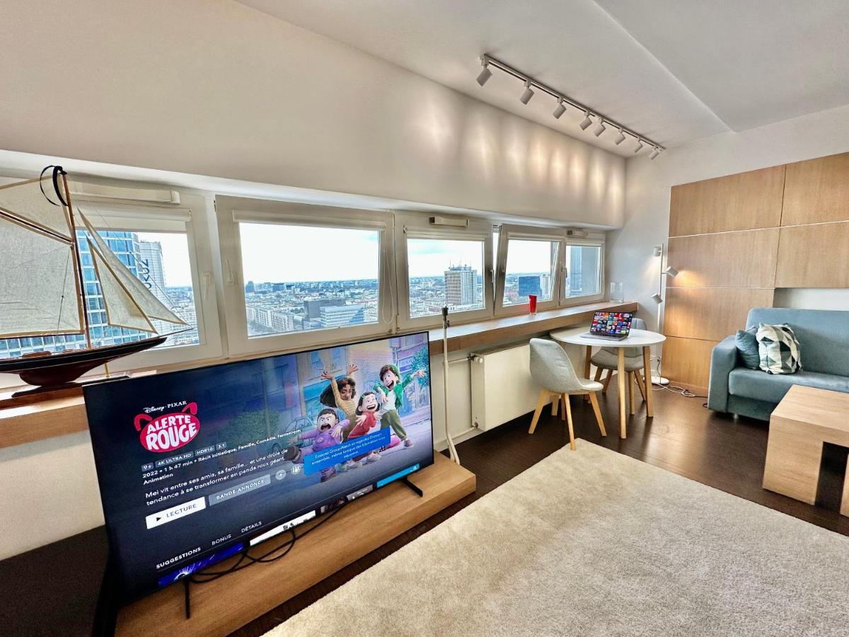 Top Metro X2 Fast Wifi 400 Mbs 70'Tv Netflix Hbo Max Appletv+ Disney+ Варшава Экстерьер фото
